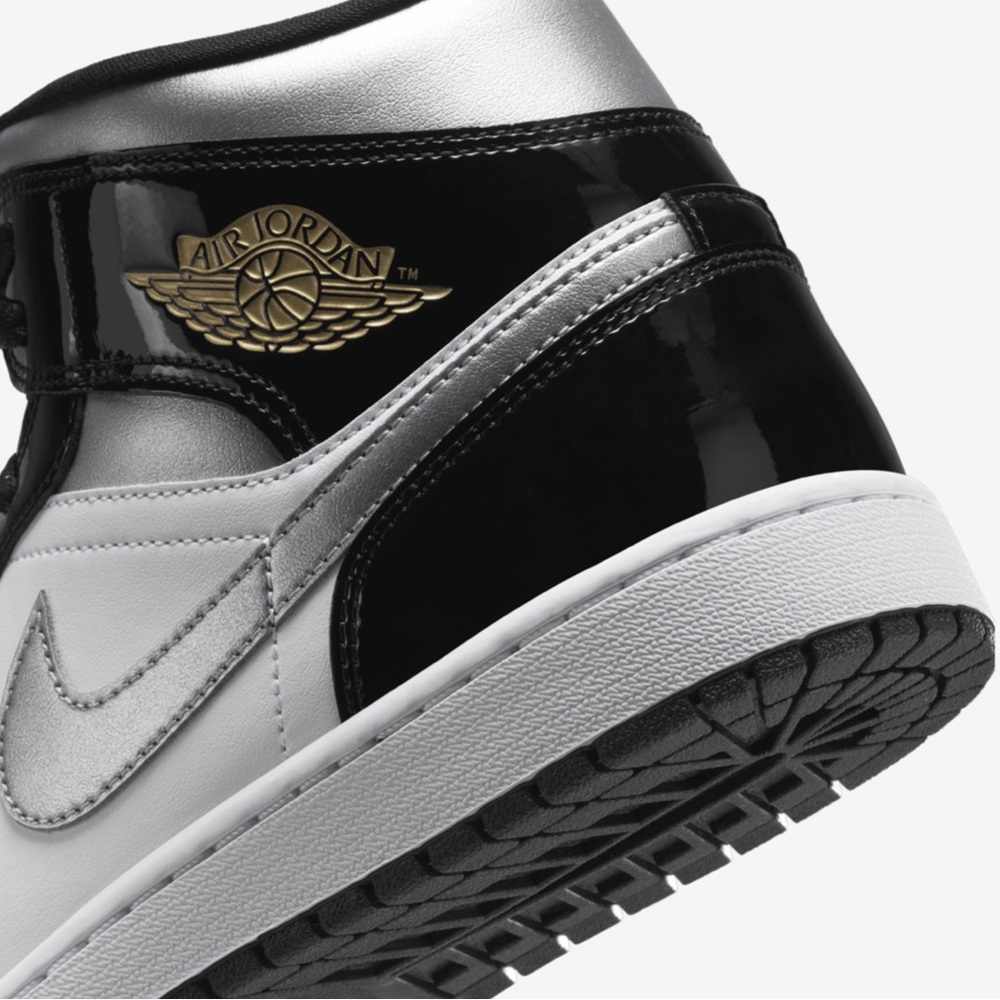 New Jordan 1 Mid SE Patent Black White Metallic Silver and Gold - Picture 3 of 7